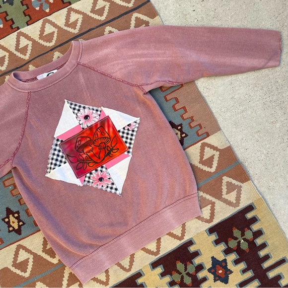 Vintage 60s 70s upcycled patchwork crewneck - Picture 6 of 14